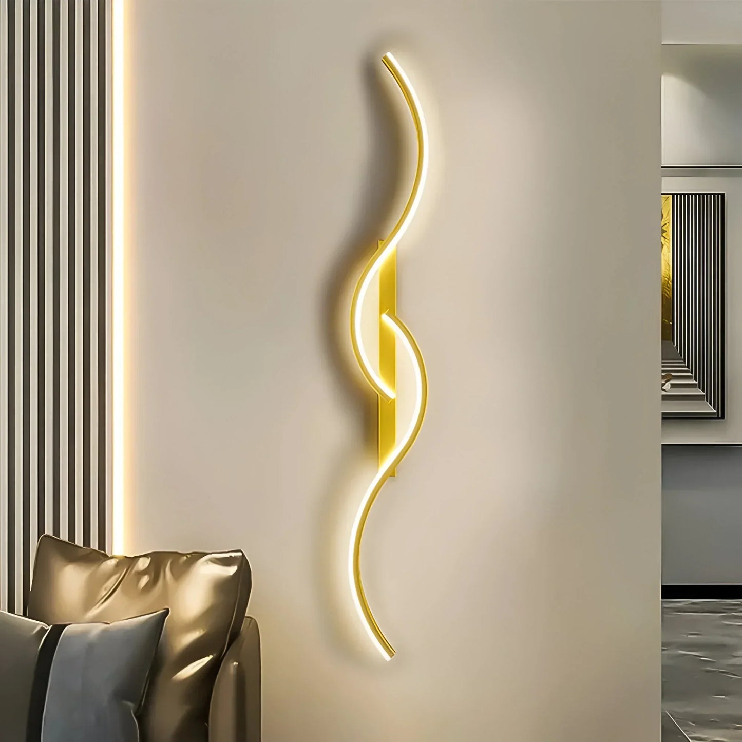 Thomasequestrian | Modern Curved Wall Light for Indoor Ambient Illumination