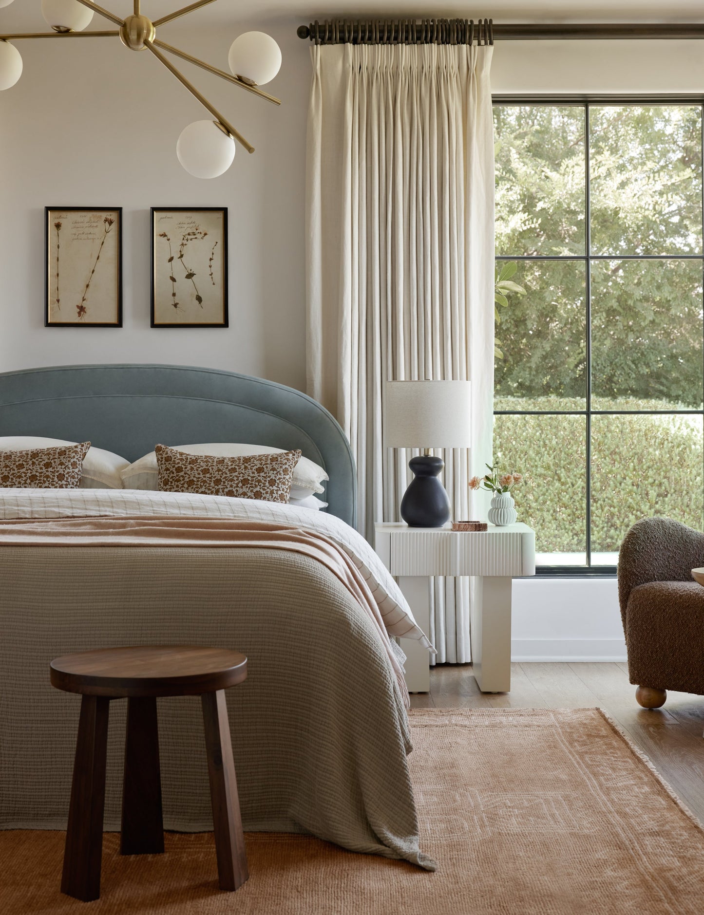 Thomas Equestrian | Nasima Table Lamp