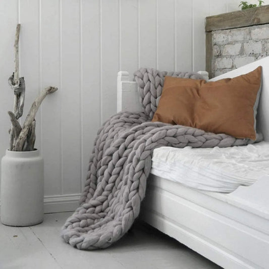Thomasequestrian | Chunky Knit Blanket – Cozy Wool Blanket for Every Room – Soft & Warm for Sofa and Bed