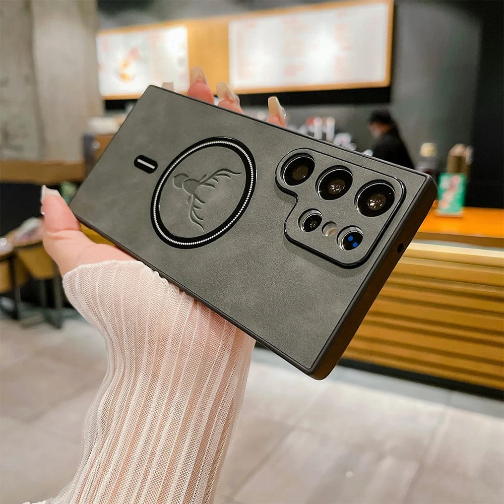 Thomasequestrian | Leather Case for Samsung Phone - Magnetic Wireless Charging Case
